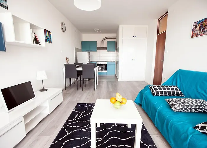 Anna Blue 스플리트